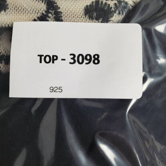 Maurices Plus Size 2 Black Lace Overlay Tank Top Sleeveless Blouse - Picture 6 of 6